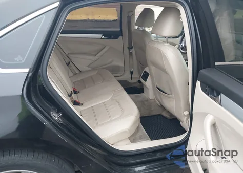 2013 Volkswagen Passat 2.5L Se from USA, damaged, VIN 1VWBP7A32DC004865